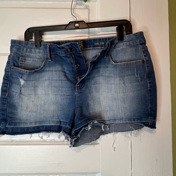 True Craft Pants - Women’s shorts. Bundle $10 items at 2/$10